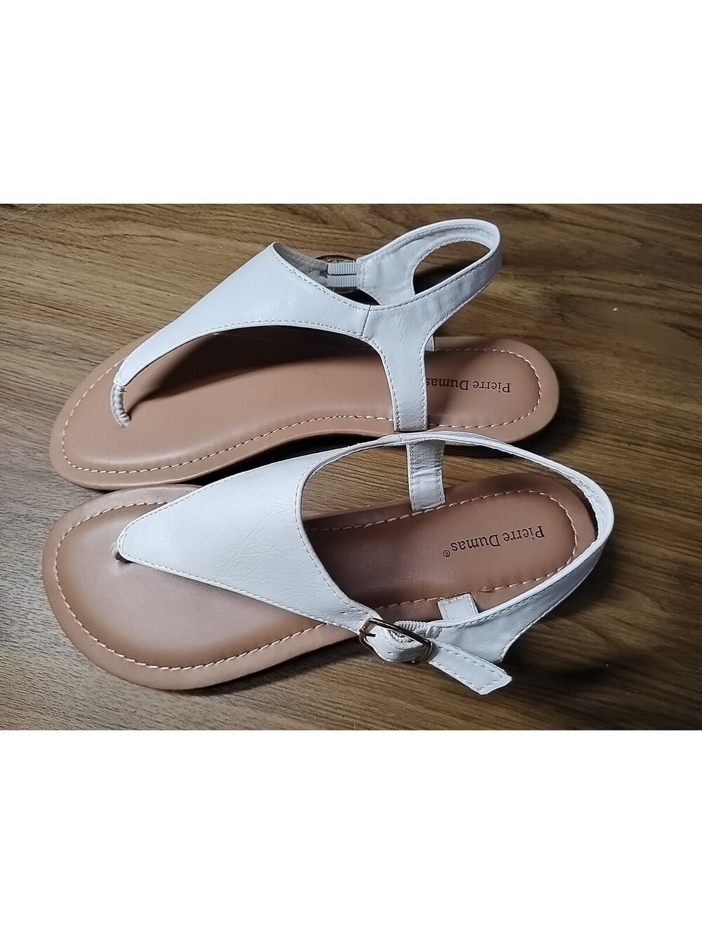 Pierre Dumas Women’s White T-Strap Slingback Sandals Size 10 Gold Buckle